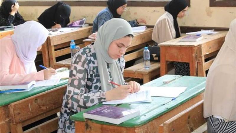 لطلاب الثانوية العامة.. طرح نماذج استرشادية للامتحانات قريبًا والحلول عبر «مدرستنا 3»