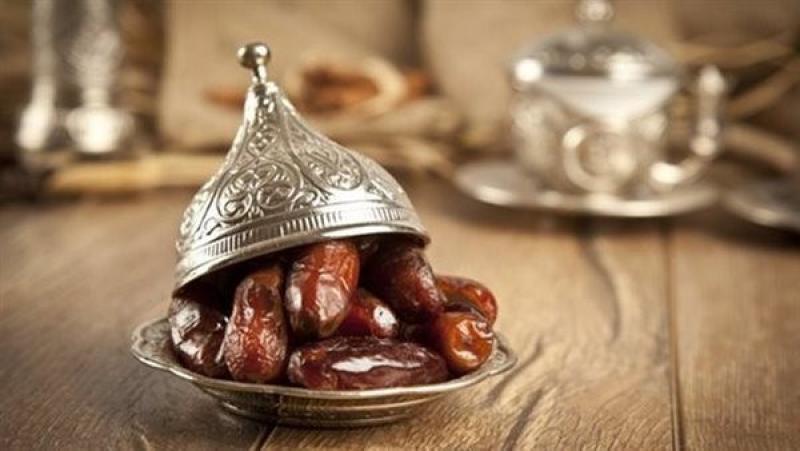 موعد الإفطار وأذان المغرب وصلاة التراويح في اليوم الـ19 من رمضان