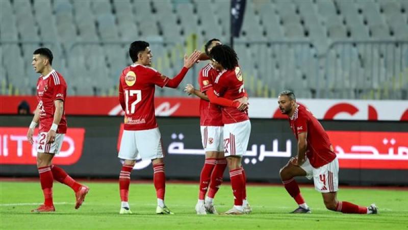 الأهلي يتفوق على الترجي في الشوط الأول بهدف تريزيجيه