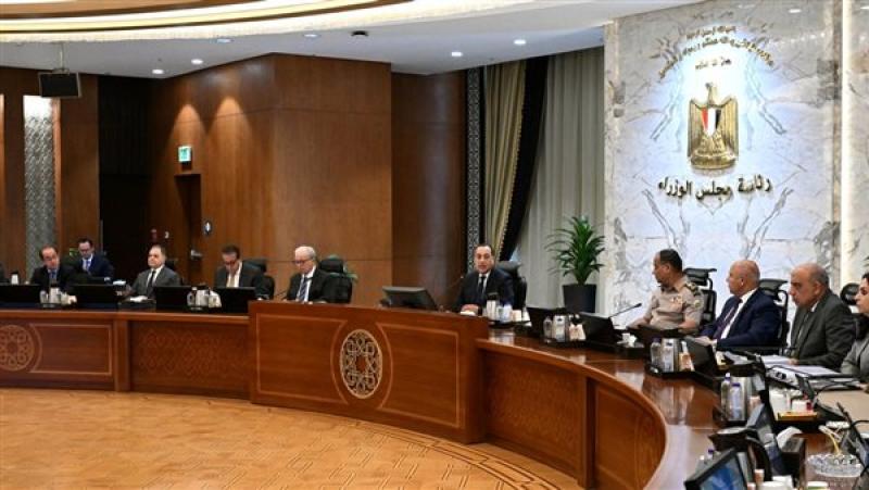 «مدبولي»: توجيهات من الرئيس السيسي بضرورة تغطية احتياجات الدولة من السلع