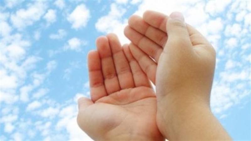 دعاء الفرج وفك الكرب.. أدعية مستجابة تشرح الصدر وتزيل الهم