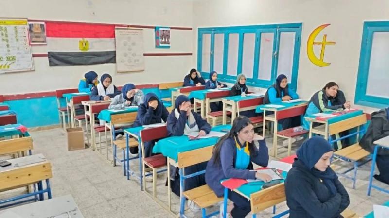 نماذج الشهادة الإعدادية 2026 PDF بالإجابات من موقع وزارة التعليم