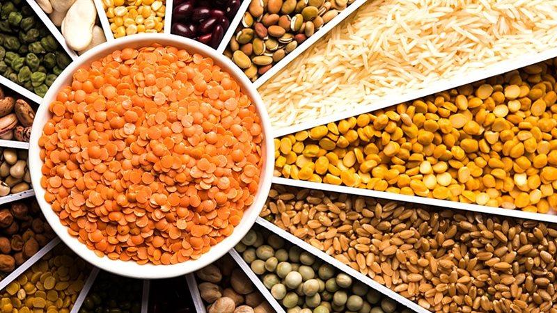 الفول والعدس بكام الكيلو النهاردة.. أسعار البقوليات اليوم الأحد