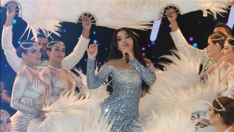 بحفل كامل العدد بالأردن… هيفاء وهبي تشعل الأجواء بـ«بدنا نروق»