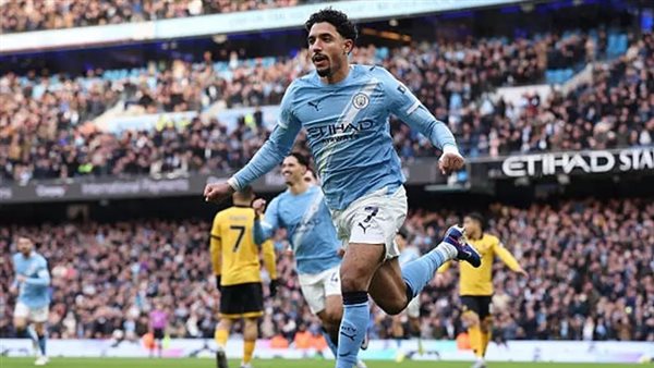 نيوكاسل ينافس توتنهام وبرشلونة على ضم عمر مرموش