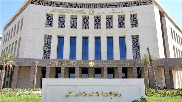 «التعليم» تبدأ تقنين أوضاع معلمي الحصة فوق 45 عامًا.. حصر شامل وتعاقدات موسمية لسد عجز المدارس