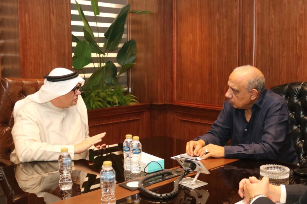 وزير الكهرباء يبحث مع مصدر الإماراتية تعزيز التعاون بمشروعات الطاقة فى مصر